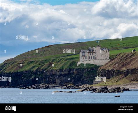 Dunbeath Castle Caithness Scotland Stock Photo Alamy