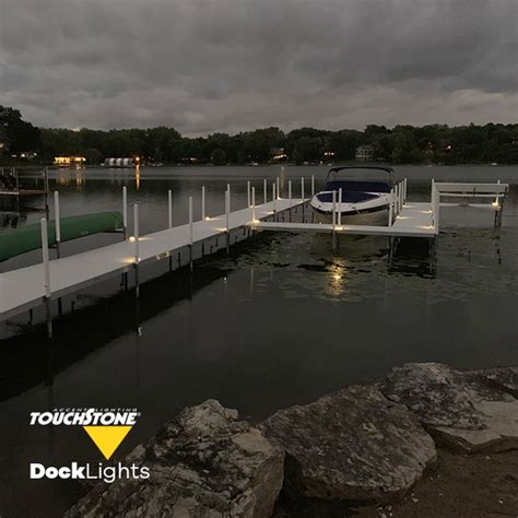 H2 - Sw3 Solar Powered Dock Lights System | Waterfront Lighting