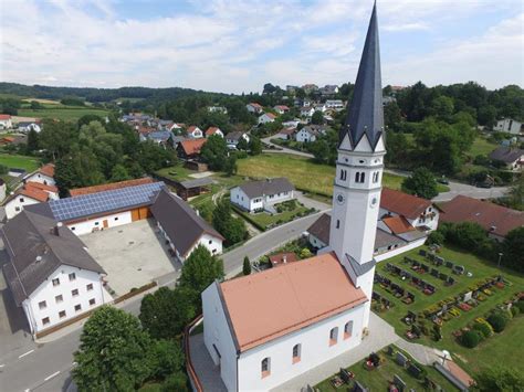 Kirche St Maria In Moosthenning