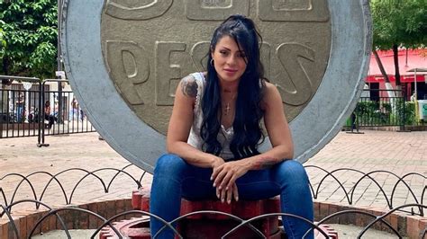 Marbelle presumió sus encantos en bikini y sorprendió con nuevo look