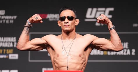 Tony Ferguson Revient Au Poids Welter Pour Affronter Li Jingyang L