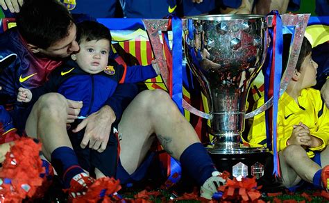 Images Messi Brings His Adorable Son Thiago To Barcas Celebrations