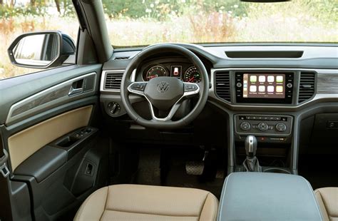 2022 Volkswagen Atlas: 230 Interior Photos | U.S. News