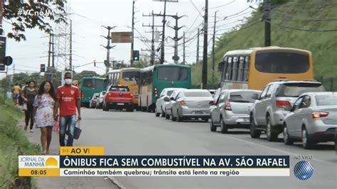 Micro Nibus Caminh O E Carro Quebrados Provocam Lentid O Na Av S O