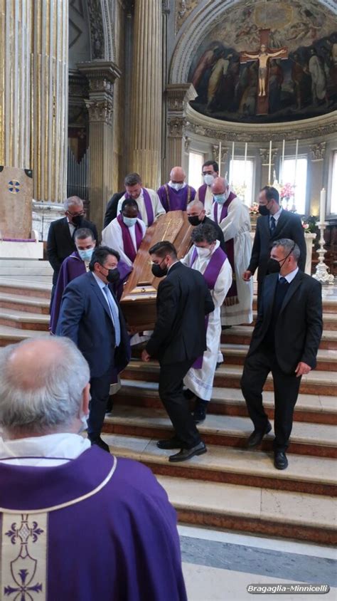 I Funerali Di Mons Ernesto Vecchi Chiesa Di Bologna