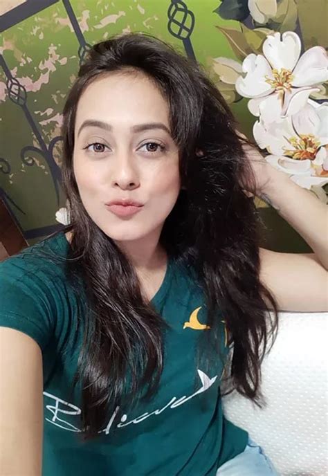 Hot Photos Of Krutika Desai Wiki Bio Age Films TV Shows Music Video SpideyPosts