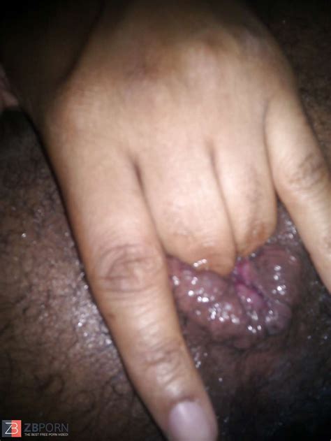 Finger Tickling My Moist Bootyhole ZB Porn