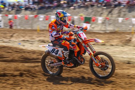 Injury Report: Jeffrey Herlings - Fractured Right Foot - Motocross ...