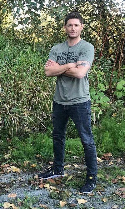 Pin By Aneta Natanova On Jensen Ackles Jensen Ackles Jensen Ackles Hot Supernatural Jensen