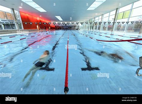 50 Metre Pool Hi Res Stock Photography And Images Alamy