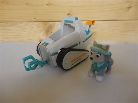 paw patrol toys everest 2