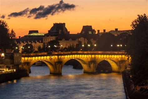 15 Famous Paris Bridges To Explore With Photos