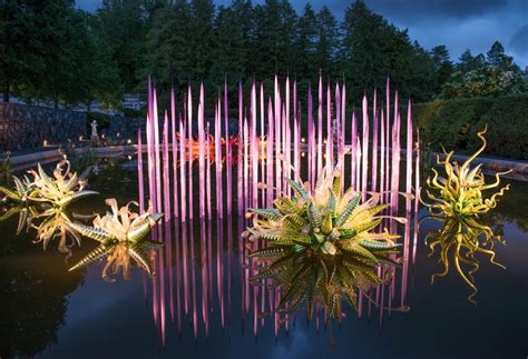 Chihuly Nights At Biltmore A Celebration Of Art Nature And Light