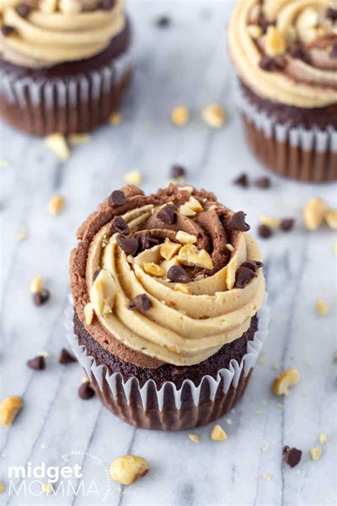 chocolate cupcakes  chocolate peanut butter buttercream frosting