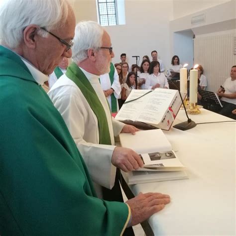 Jubileu de Ouro Sacerdotal Padre Rodrigo homenageado pela Paróquia de