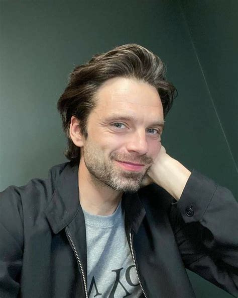 Pin By Wasnaire Patricia On Bucky Barnes Sebastian Stan Sabastian