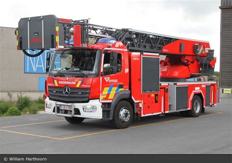 Einsatzfahrzeug Antwerpen Brandweer DLK A27 BOS Fahrzeuge