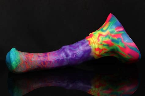 NEW Bad Dragon CHANCE FLARED Fantasy MEDIUM UV GLOW Silicone Dildo Rogue AURORA EBay