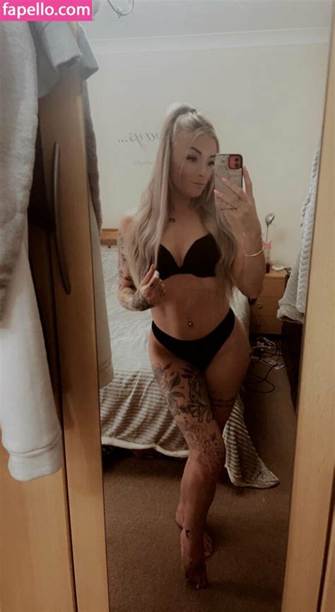 Sophhh22 Sophie Skinner Sophhh 22 Nude Leaked OnlyFans Photo 16