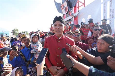 Di Lereng Merapi Dan Merbabu Ganjar Pranowo Serukan Masyarakat Bersatu