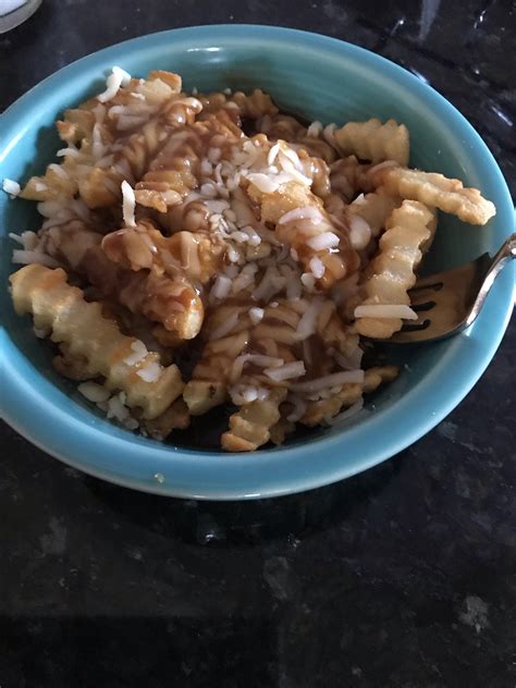 Homemade Poutine with Beef Gravy. : r/poutine