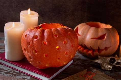 Espeluznante Linterna De Calabaza Tallada De Halloween Con Velas