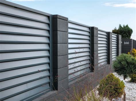 BRICK WALL FENCE / DARK GREY / LOUVER 90* - LEWANDOWSKI Fence Builder ...