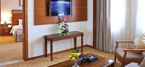 Executive Suite Grand Landmark Hotels And Suites