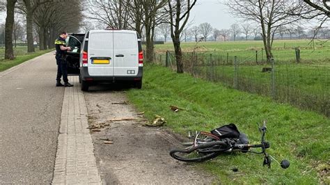 Fietser Gewond Na Aanrijding Met Bestelbus In Boekel Kliknieuws Nl