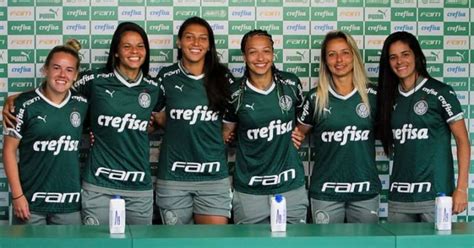 Palmeiras apresenta pacotão de reforços do time feminino para 2022