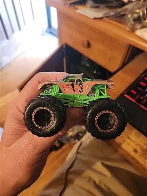 Hot Wheels Monster Jam Monster Trucks Baja Buster Loose Ebay