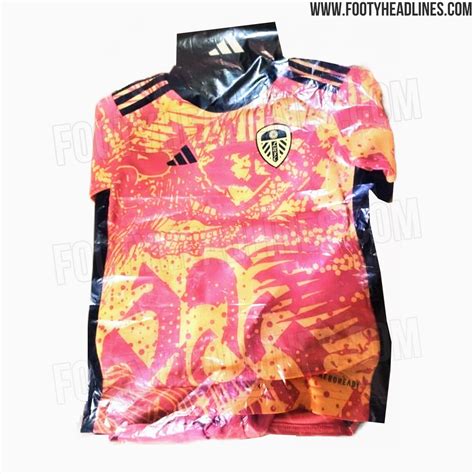 Leeds United 2023 24 Third Kit