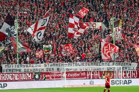 Fotos Galerie Heimfans Fc Kaiserslautern Fortuna D Sseldorf