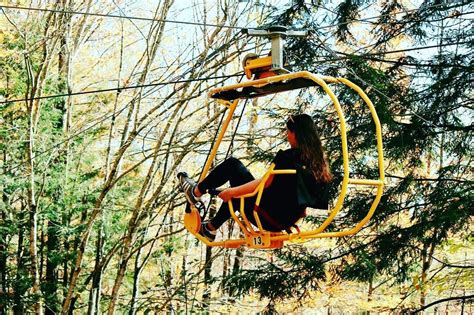 20 activités extérieures incontournables à faire au Québec Ziplining