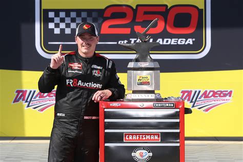 Three Wide Move Propels Brett Moffitt To Craftsman Truck Series Win At