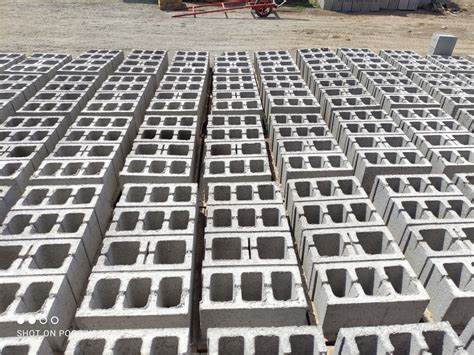 Сплитерный (песко) блок трехячеячный: 150 тг. - Полистиролбетонные ...