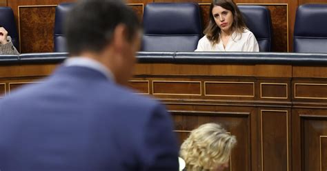 El Rdago Del Psoe A Irene Montero Amenaza Con Dinamitar La Ley Trans Y