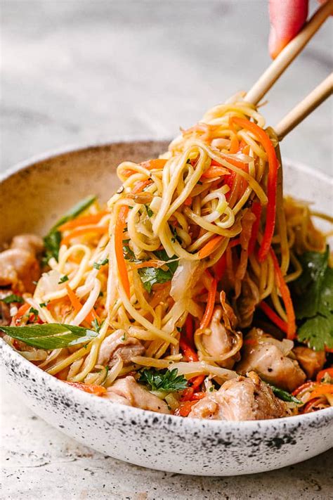 Easy Chicken Chow Mein Recipe Ready In 25 Minutes