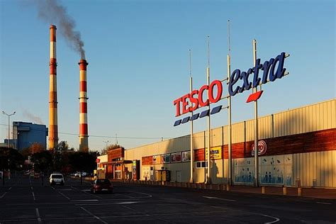 Tesco wycofuje się z Polski Kupuje je właściciel sieci Netto blog