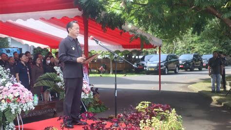 Pemkot Tomohon Gelar Upacara Harla Pancasila Walikota Caroll Bertindak