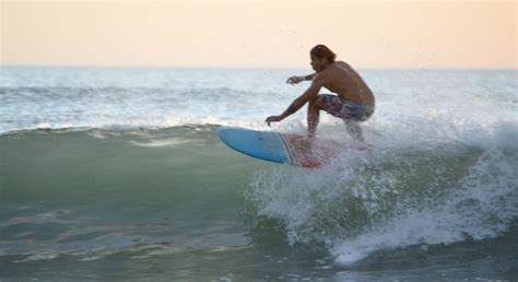 TAMARINDO, COSTA RICA - 2016 : r/surfing