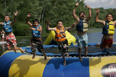 10 Best Sleepaway Camps in NY for Kids of All Ages 2024