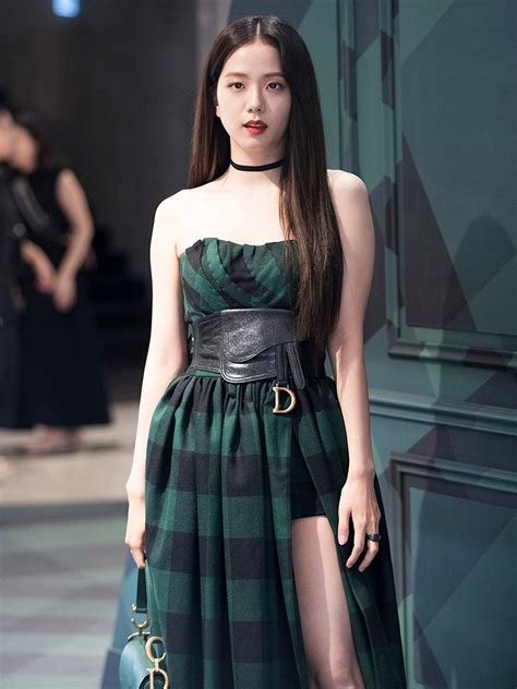 Blackpinks Jisoo Is Taking Everyones Breath Away At The Dior Event