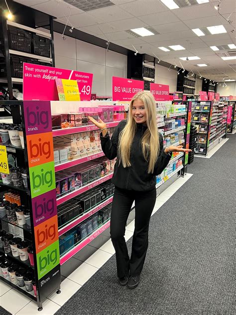 Bus Routes and Transit Options to Cameron Toll Shopping Centre 4