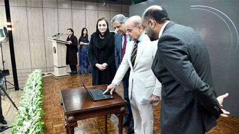 Pm Launches Health Insurance Card Scheme For Working Journalists Artists