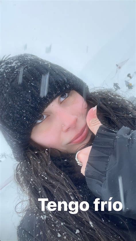 Melina Vallejos En La Nieve En 2022 Melina