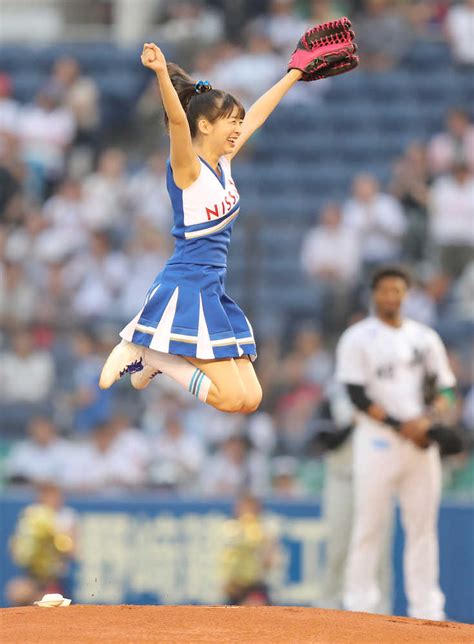 ＜ロ・神＞始球式を行うモーニング娘。’17の牧野真莉愛 ― スポニチ Sponichi Annex 芸能