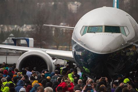 Video As Fue El Primer Vuelo Del Boeing Max Conocedores