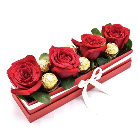 Caja Tapizada De Rosas Y Ferrero Flores Yafra