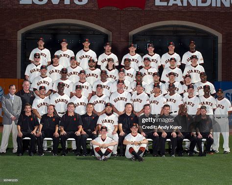 The 2010 San Francisco Giants pose for a team photo at AT&T Park in ...